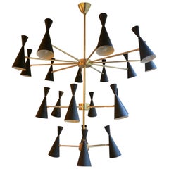 Large Italian Mid-Century Style Brass Chandelier