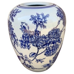 Chinoiserie Blue and White Porcelain Vase Jar