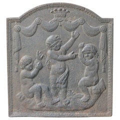 Plaque de cheminée / dosseret "Cupids" d'époque Napoléon III, 19e C.