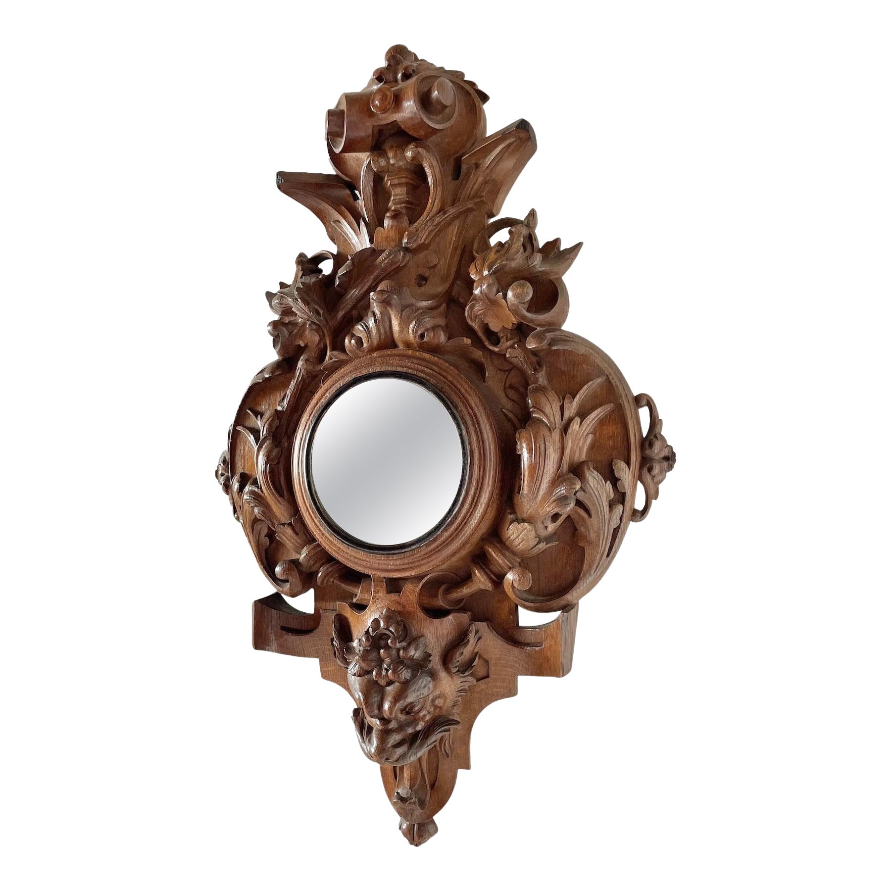 Miroir victorien profondément sculpté dans un cadre en Oak Oak