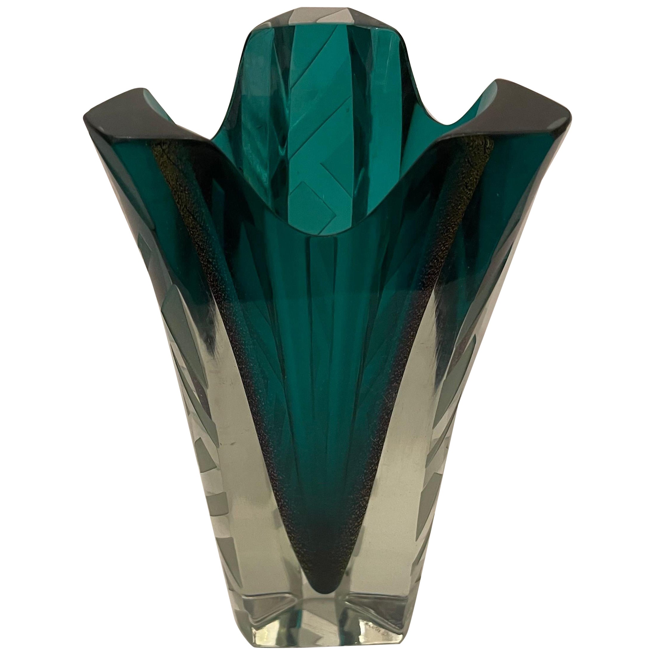 Wonderful Correia Art Glass Emerald Green Clear Elite Etched Modern Vase