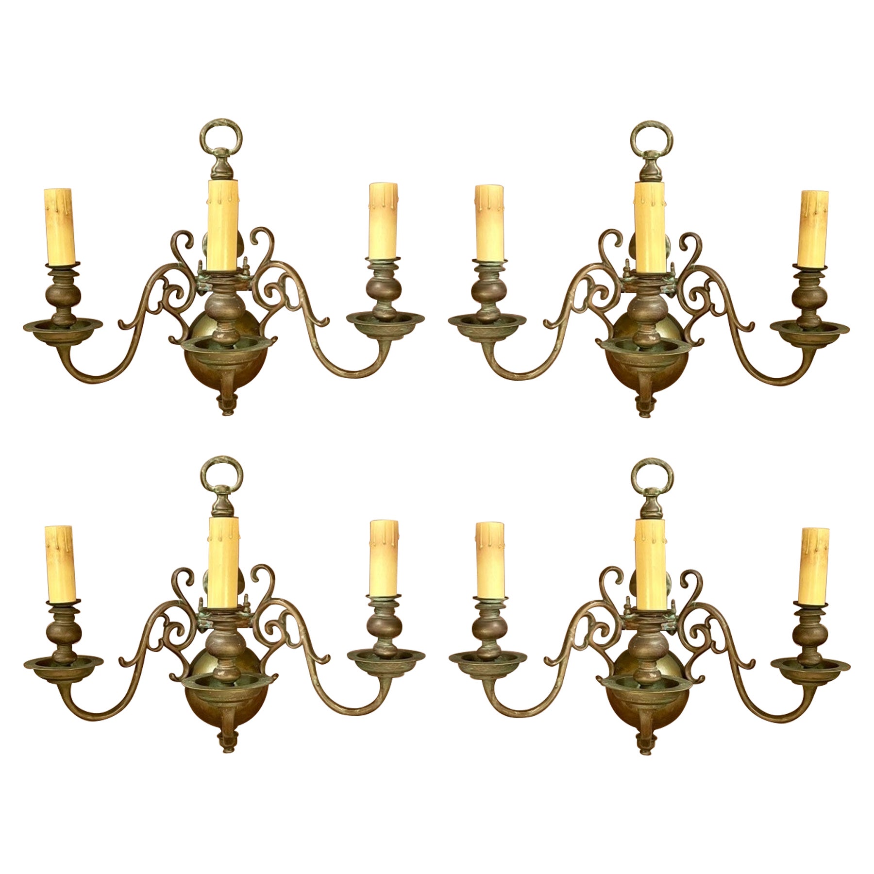 Set di 4 antiche lampade in ottone Queen Anne, circa 1870. in vendita