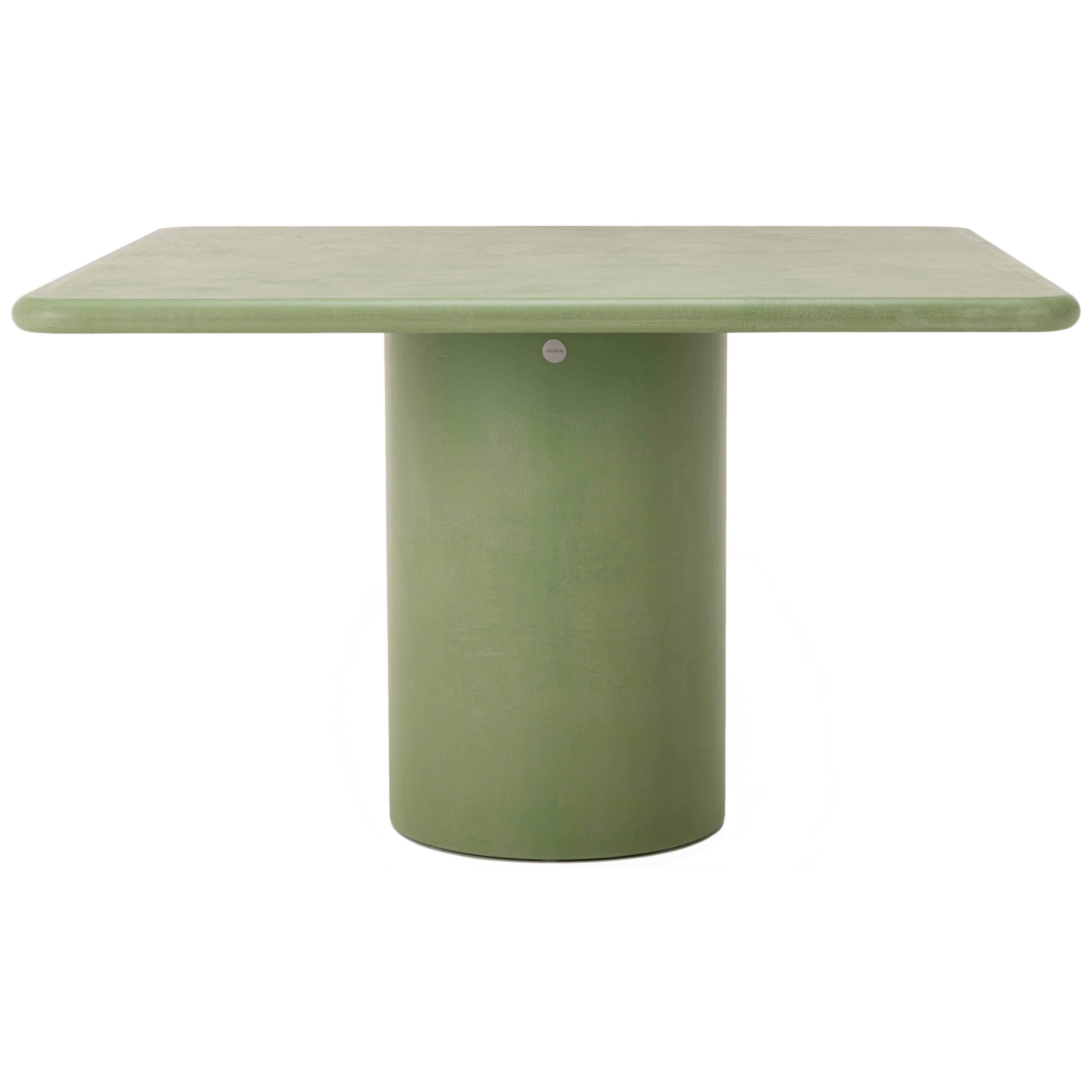 Table carrée contemporaine en plâtre naturel 120cm par Isabelle Beaumont