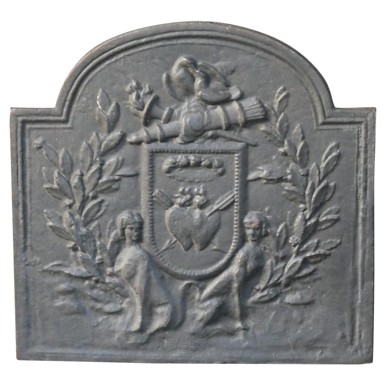 Plaque de cheminée française « Allégorie de l'amour », 20e siècle