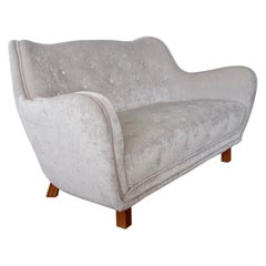Grey Velvet Button Tufted Sofa by Levy Carlson’s Mobelafarr