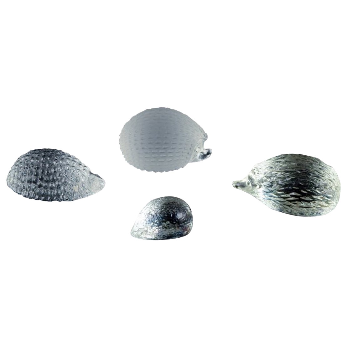 Four hedgehogs in clear art glass. From the 1970s/1980s.
