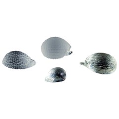 Four hedgehogs in clear art glass. From the 1970s/1980s.