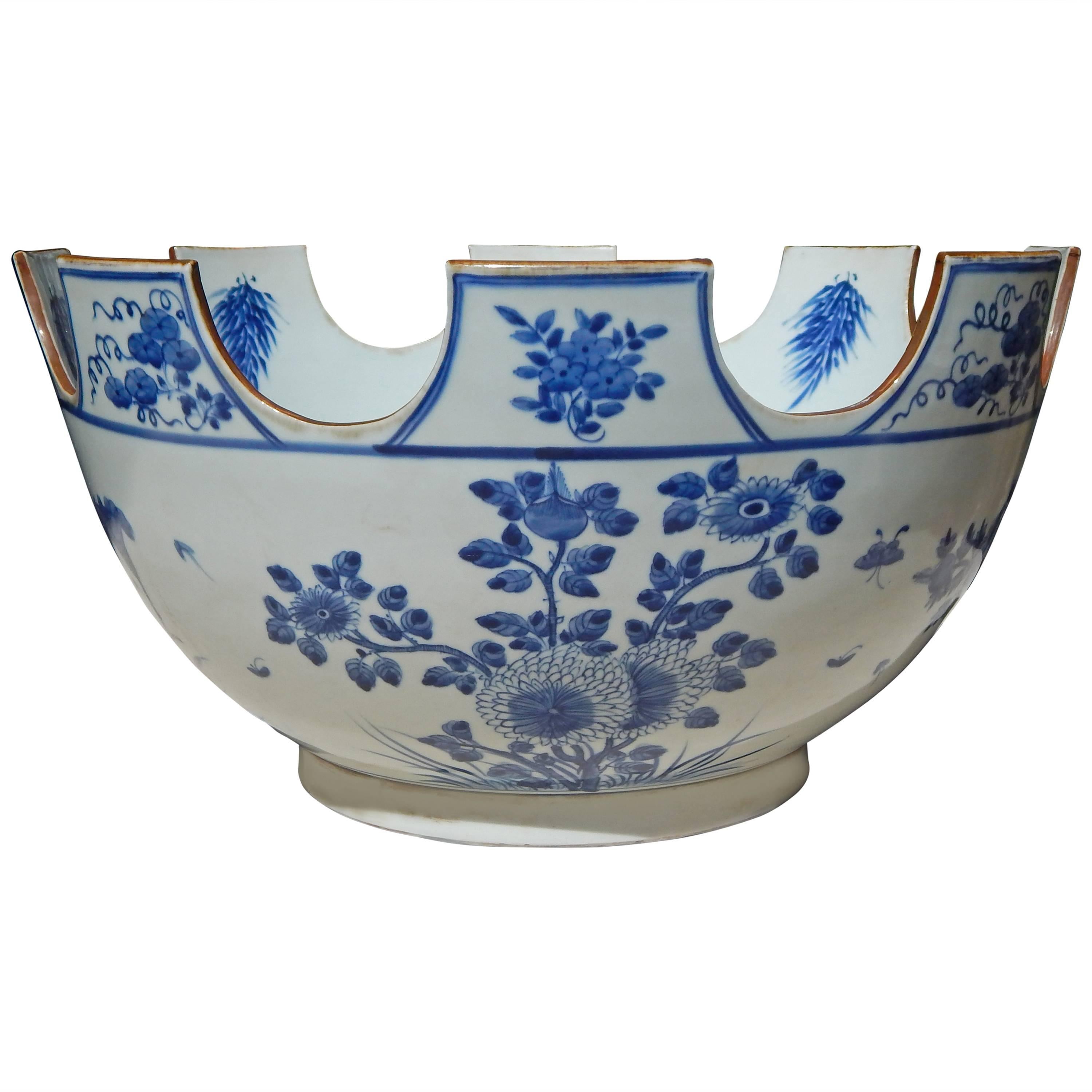  Blue and White Chinese Export Monteith Bowl 