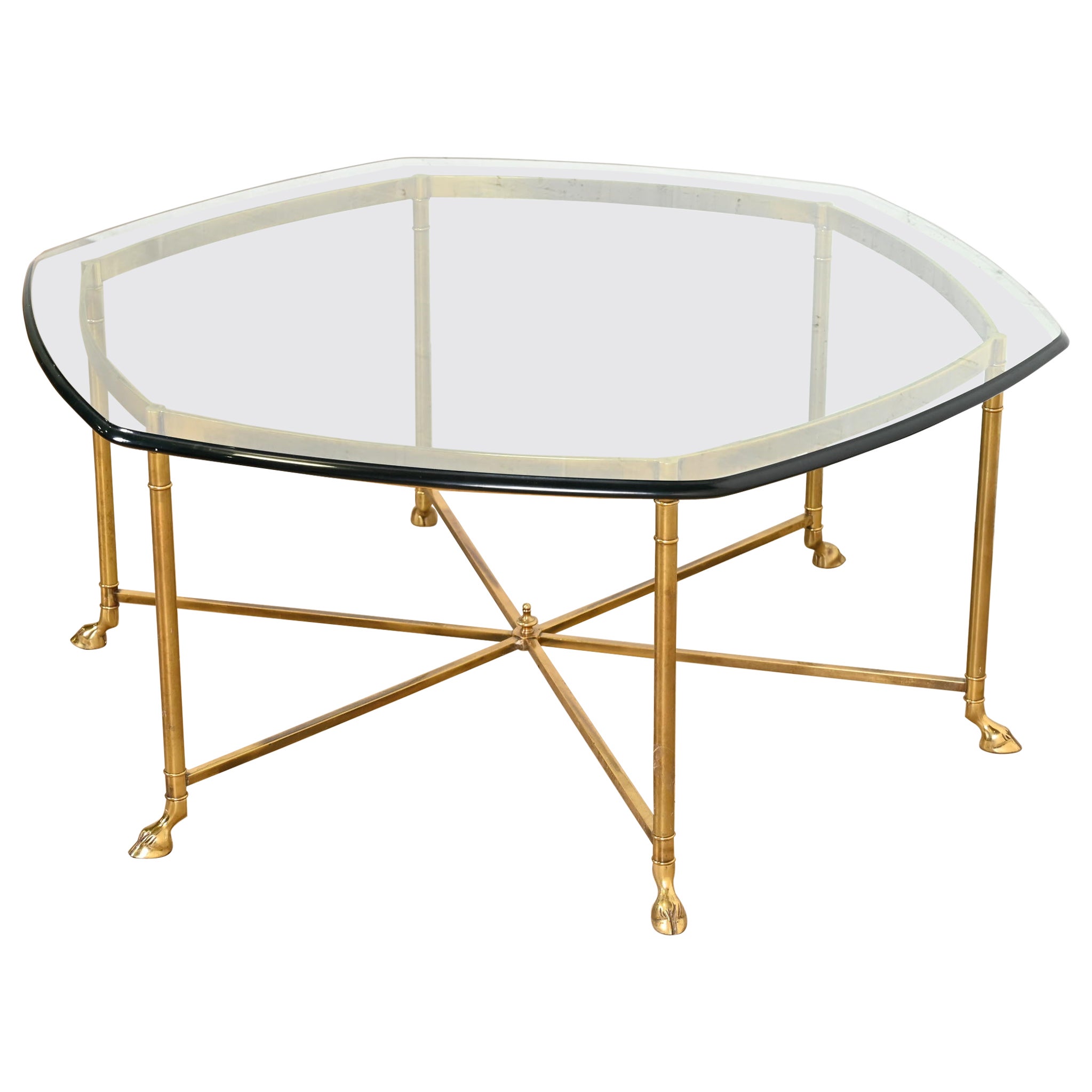 Labarge Hollywood Regency-Cocktailtisch aus Messing und Glas mit Kapuze mit Flügeln, 1960er Jahre