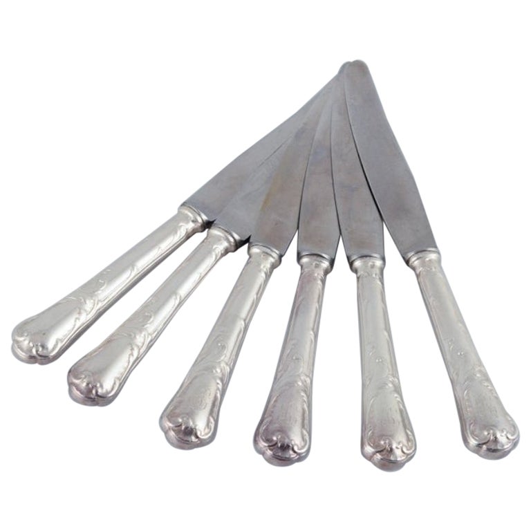 What is the best stainless steel flatware to buy?