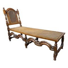 Early 18th Century Italian Carved Walnut Recamier with Caning