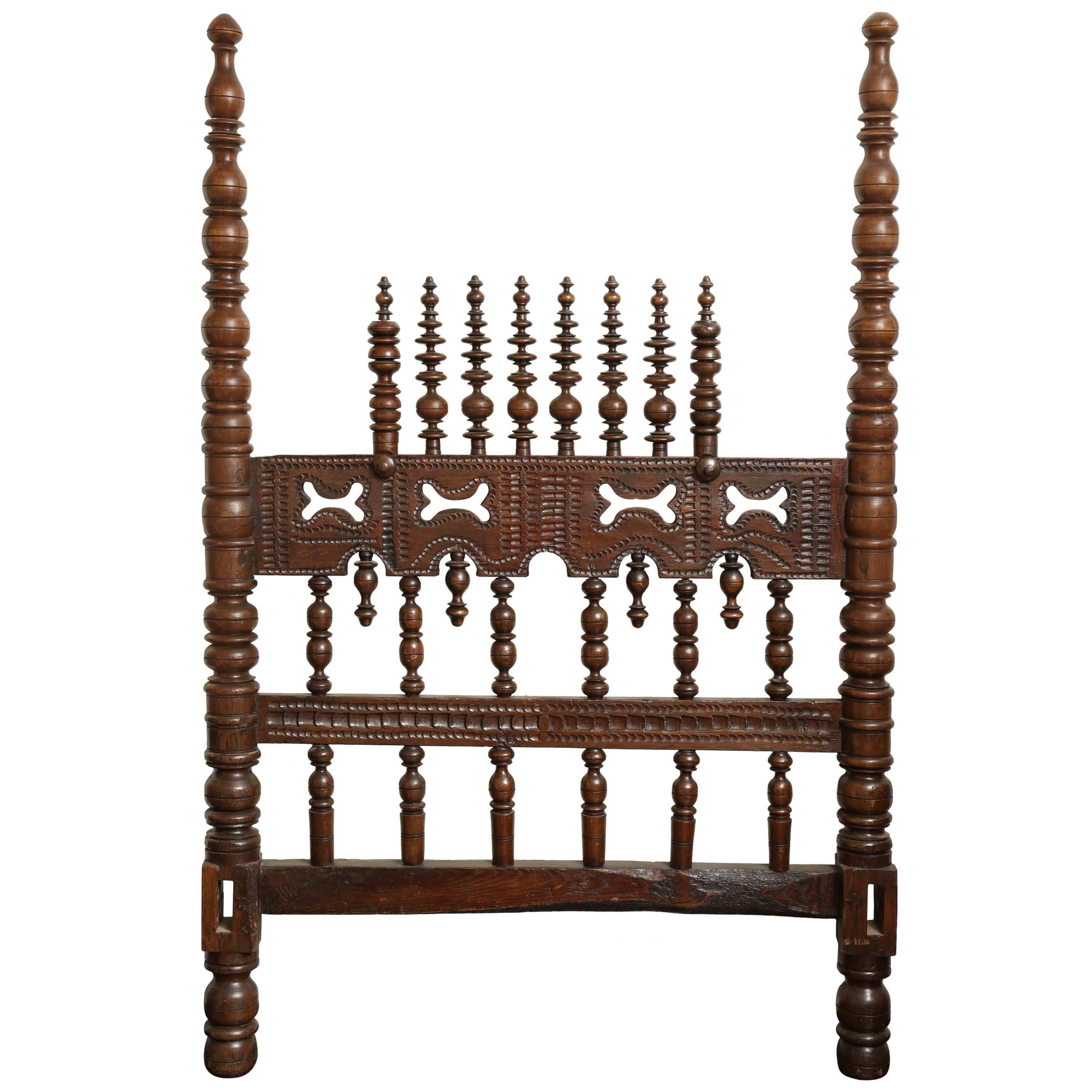Portuguese 18th Century Mahogany Bed For Sale