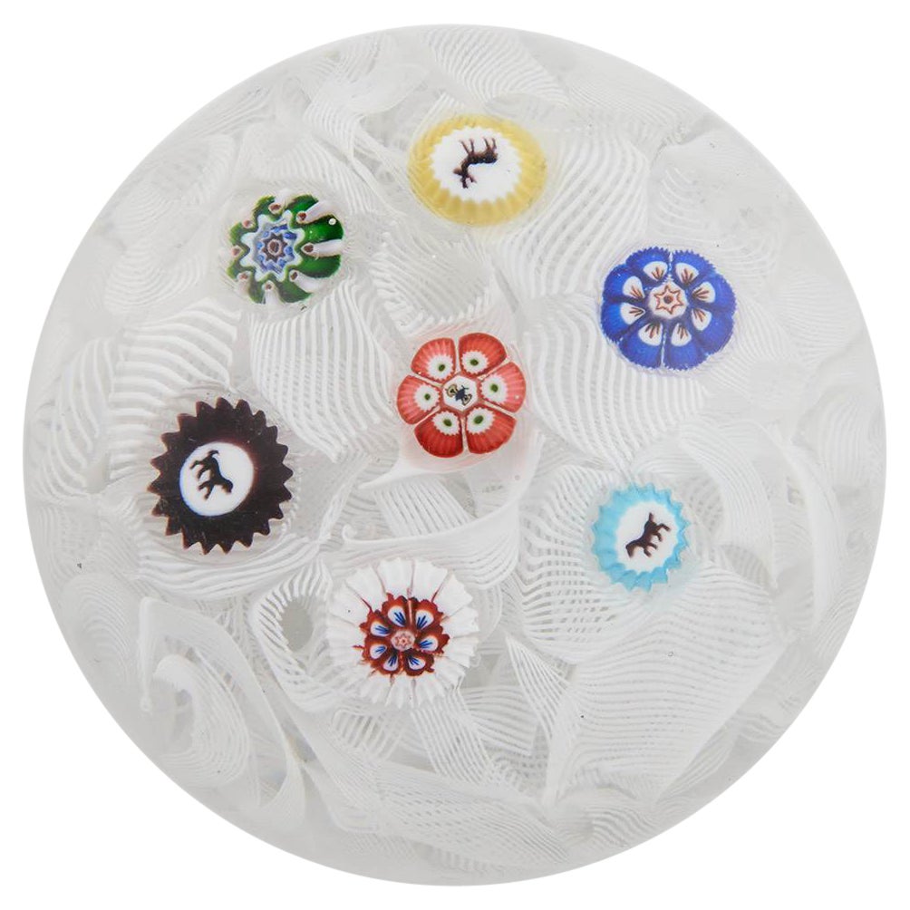 Pisapapeles Baccarat - Rejillas sobre fondo de muselina c1850