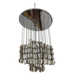 1970 Space and Chrome Amazing Italian Cascading Chandelier en métal chromé