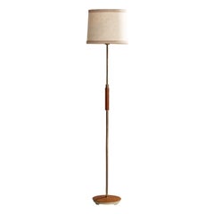 Bertil Brisborg, Stehlampe, Messing, Eiche, Eisen, Stoff, Schweden, 1940er Jahre