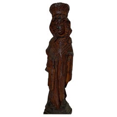 Wooden Carving of a Gothic Lady with Elegant Headwear, Dutch, 17th century