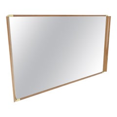 I John Stuart Paul Frankl Large Light Walnut & Brass Rectangle Frame Wall Mirror (miroir mural à cadre rectangulaire en noyer clair et laiton)