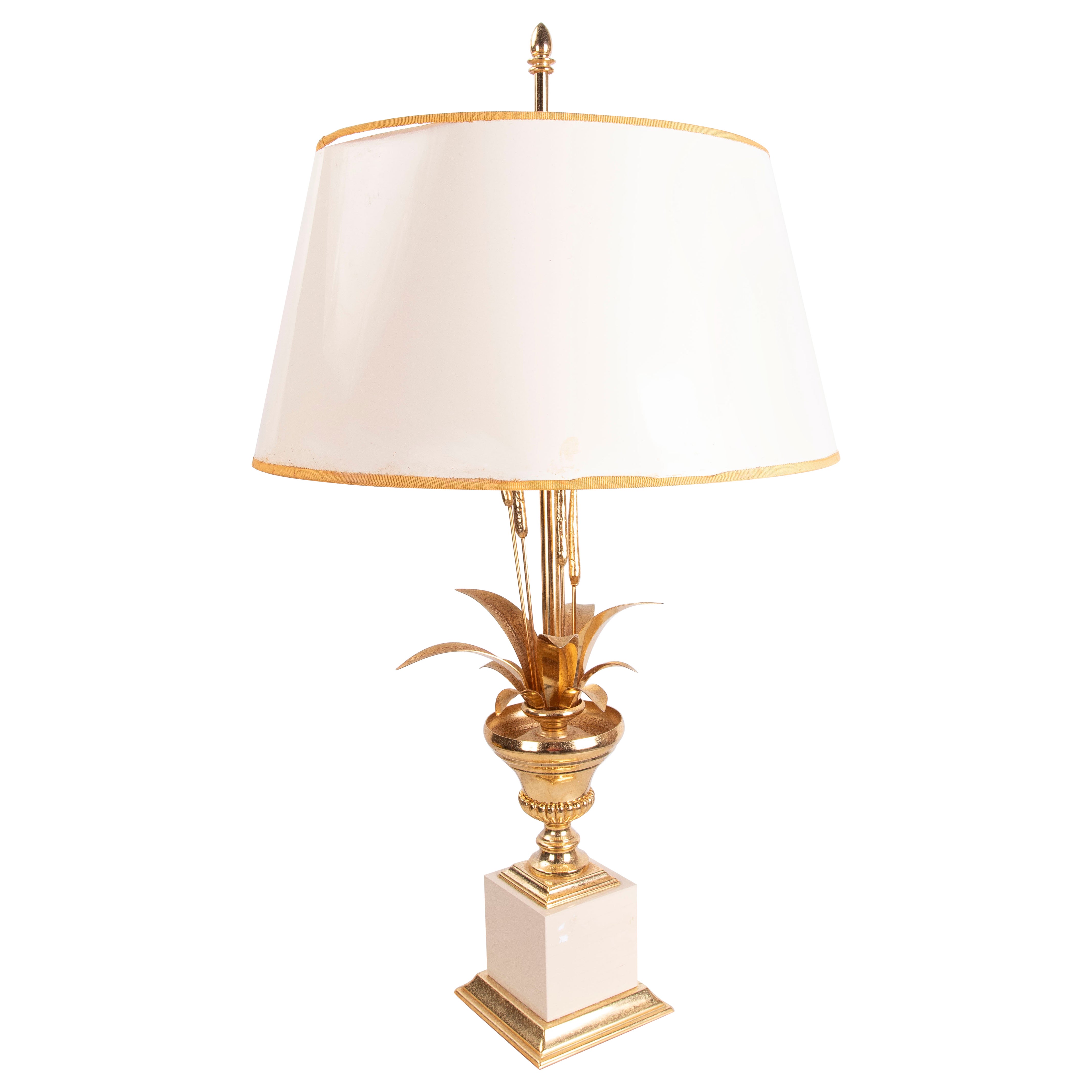 1970 Classic lampe à pied en métal doré avec feuilles sur la base en vente