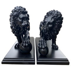 The Medici & Vacca Lions - 20th Century Marble Sculpture Pair