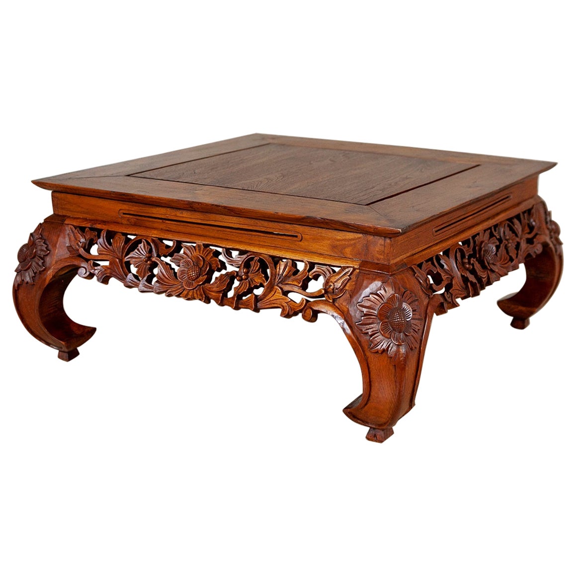 Mid-20th Century Oak Coffee Table With Carved Details Under the Tabletop