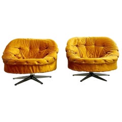 Mid Century Swivel Round Pod Lounge Chair's - ein Paar
