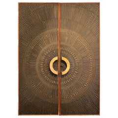 Forms + Surfaces Puertas de doble hoja "Heroic Sunburst