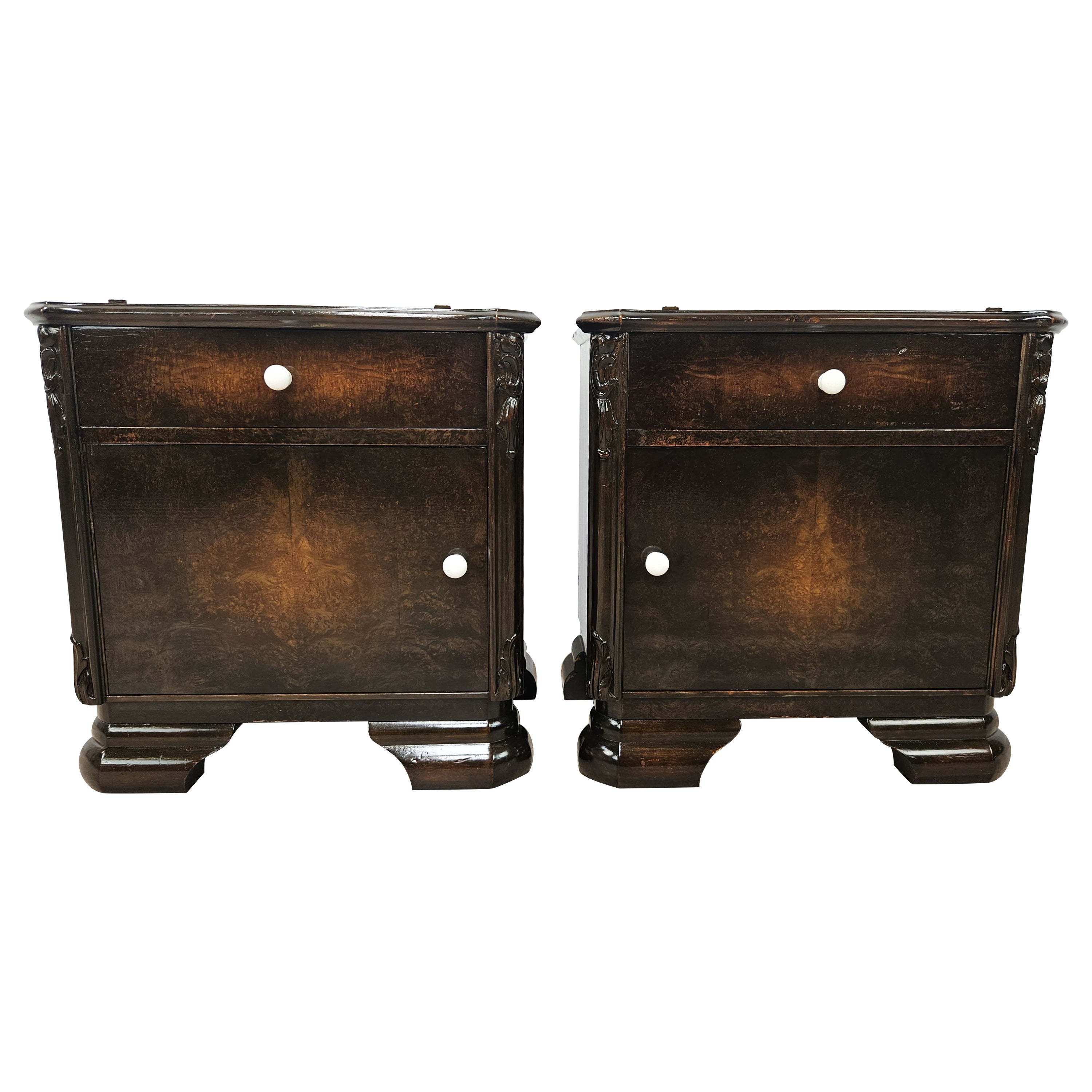 Art Deco period walnut bedside tables with drawer and door 20th century For Sale