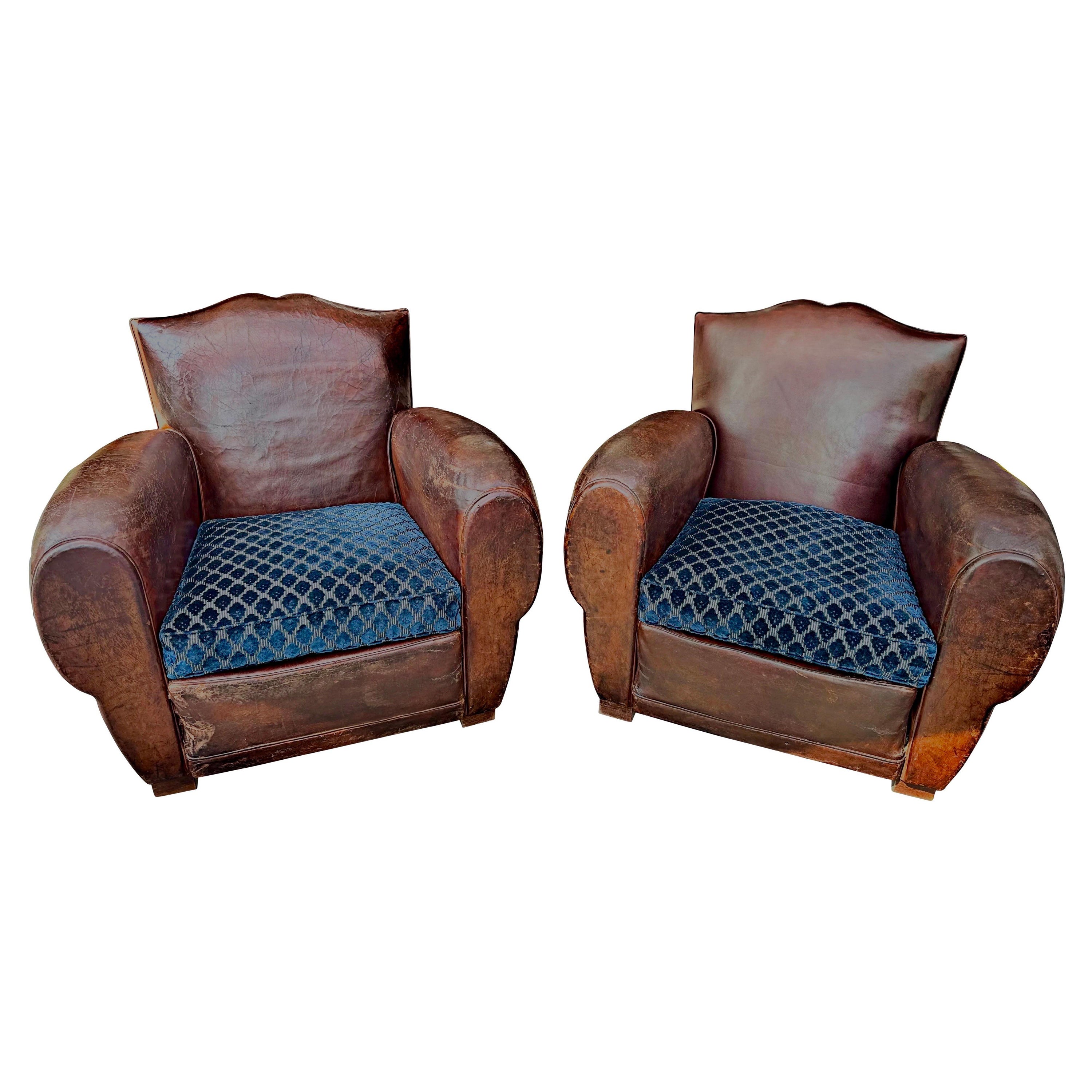 Pair of original Art Deco moustache French leather club chairs - 1930. For Sale