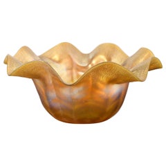 Louis Comfort Tiffany Verre d'art irisé Favrile Bol floriforme