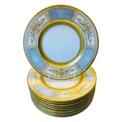 12 assiettes plates personnalisées en émail français de Minton Angleterre T Goode London vers les années 1950