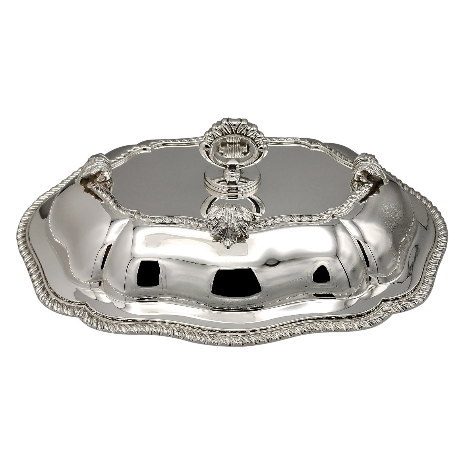 XXI Century Large Italian Solid 800 silver Entree dish Queen Ann Style