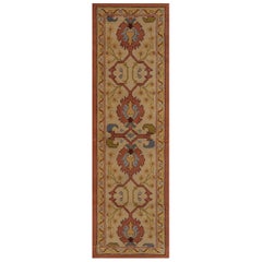 Tapis de couloir Donegal irlandais ancien tissé à la main, jaune et rouge terre cuite à motifs floraux