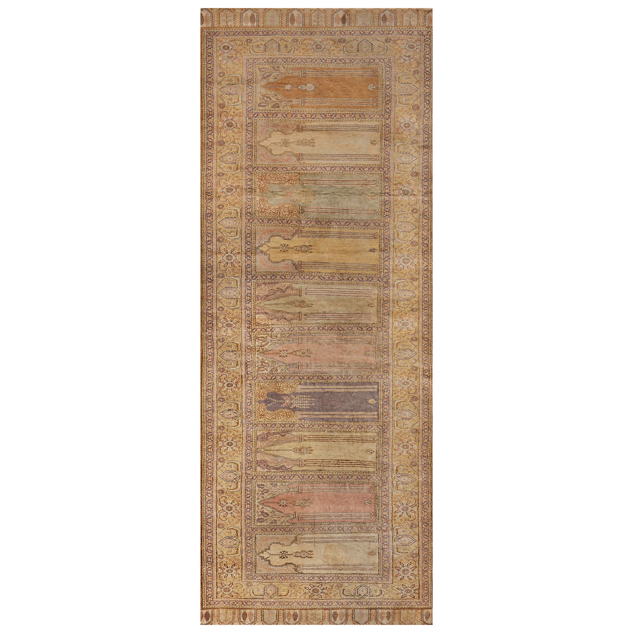 Corredor Turco Kayseri Tradicional Antiguo de Seda Dorada