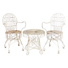 Paire de chaises et tables basses de style victorien en fil métallique blanc, France 1960