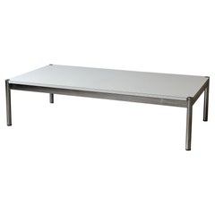 Mesa baja de laminado de Fritz Haller y Paul Schärer para USM Haller
