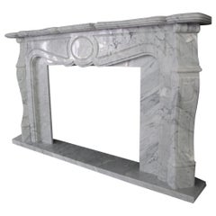 Cheminée en marbre sculptée à la main de style français