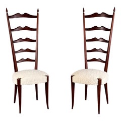 Paire de chaises Chiavari Paolo Buffa des années 1950 en Wood Wood ébonisé et Bouclé blanc