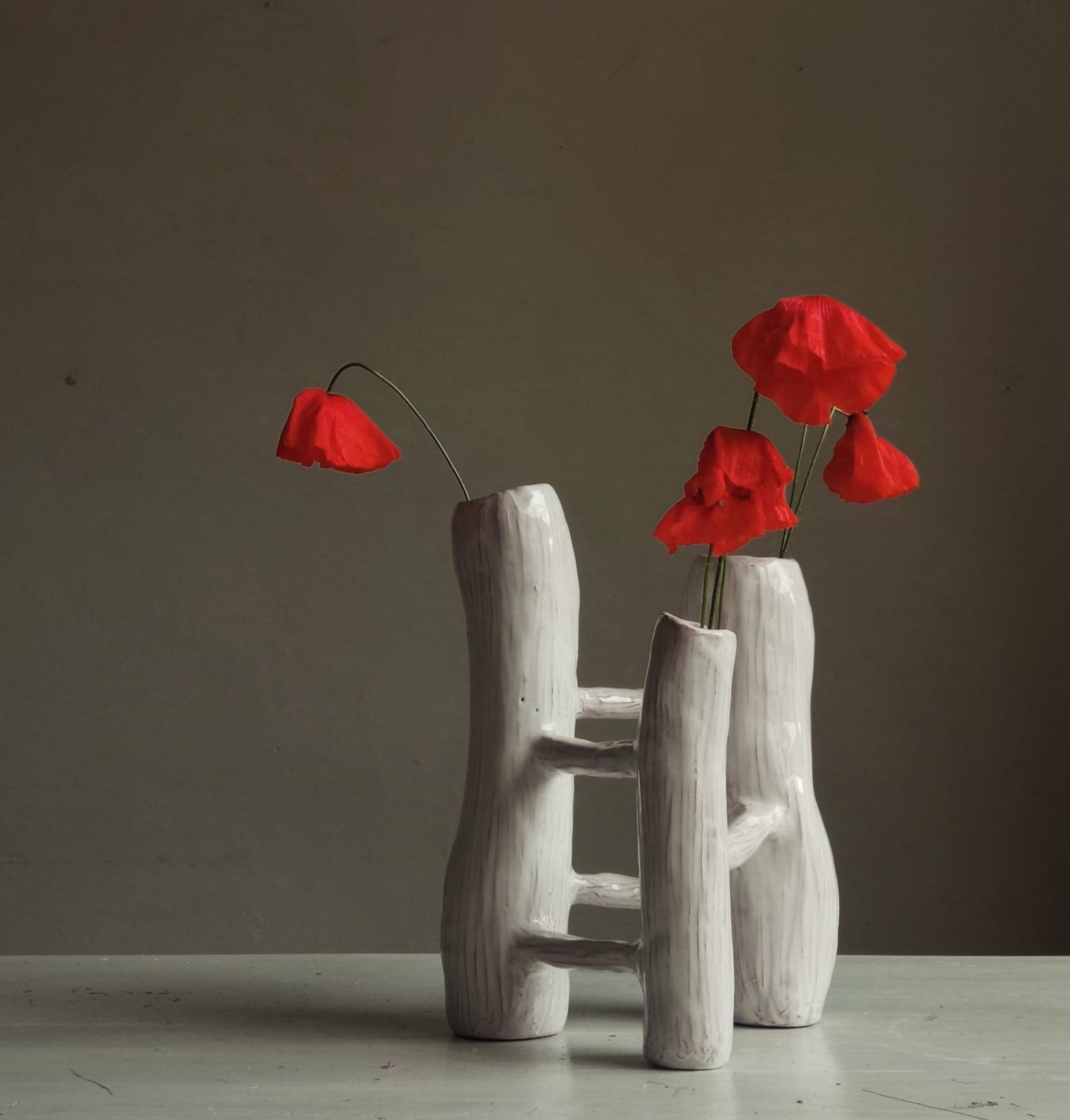 Communicating Vases 3 elements WHITE in ceramic XXI Century by Chiara Berta Artist