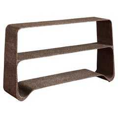 "Consola de bronce Ebb & Alloy" de William Emmerson
