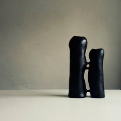 Vasi Comunicanti 2 elements BLACK in ceramic XXI Century by Chiara Berta Artist