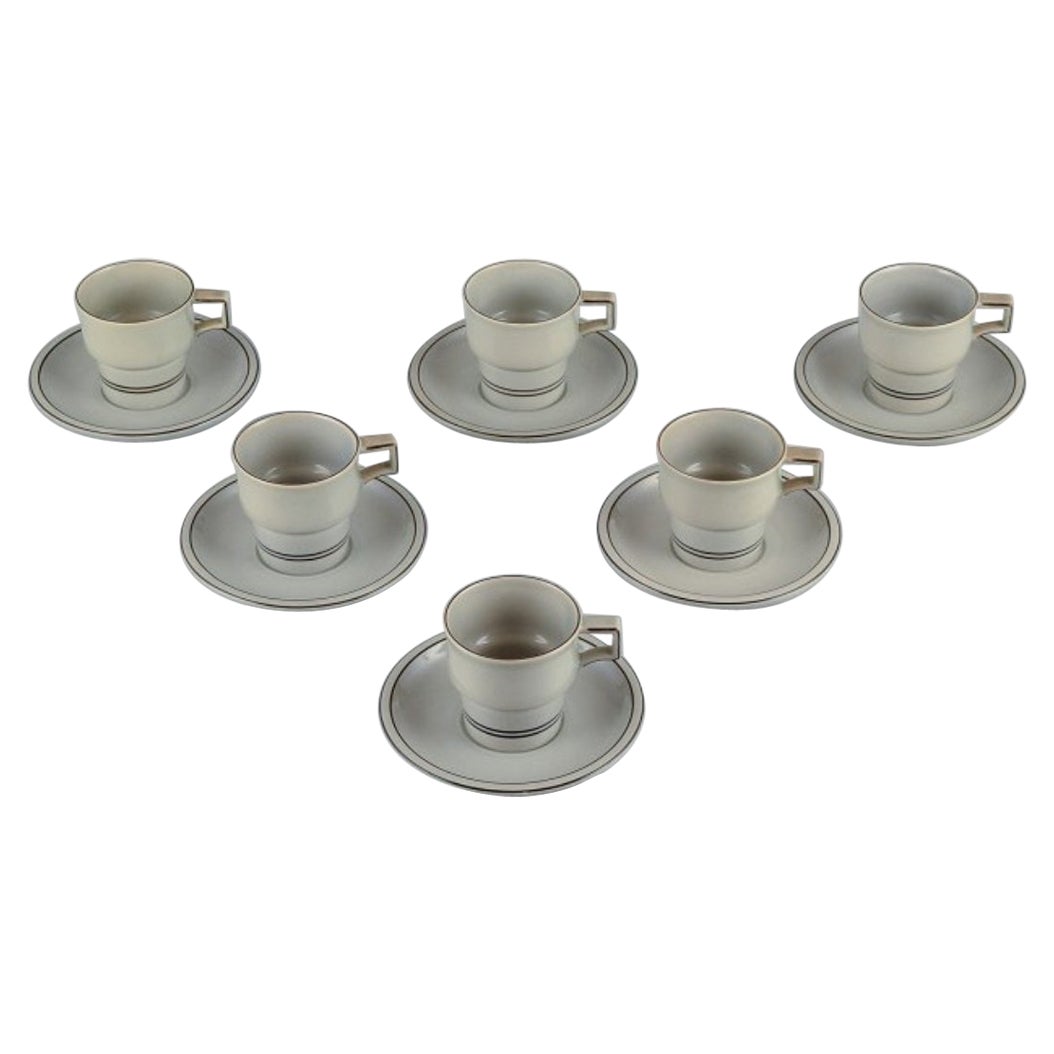 Bing & Grøndahl "Colombia". Seis pares de tazas de café de gres.