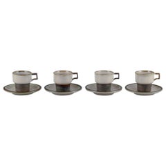 Bing & Grøndahl, Tema. Cuatro juegos de tazas de café en gres. 1970s.