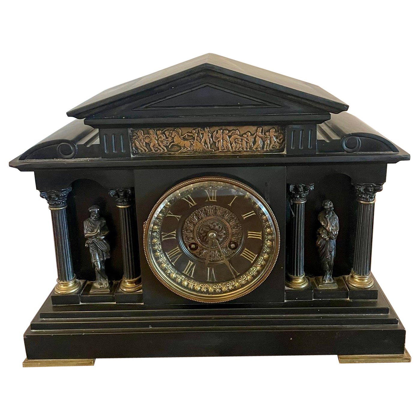 Reloj de manto de mármol victoriano antiguo de magnífica calidad