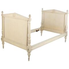 White Antique French Daybed from Paris, circa 1900