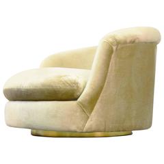 Milo Baughman Large Swivel Lounge Chair