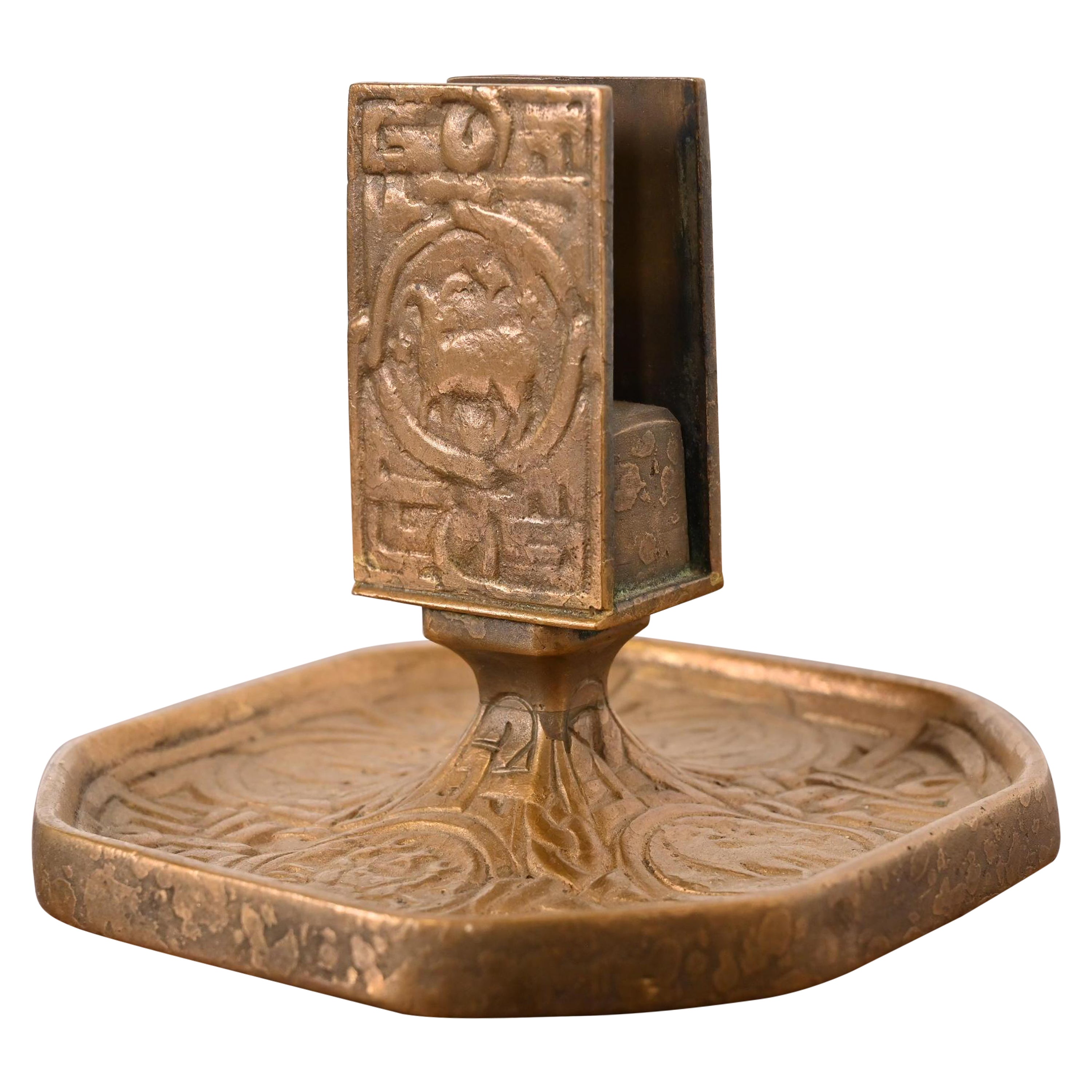 Tiffany Studios New York Porte-boîte d'allumettes Zodiac Doré en bronze