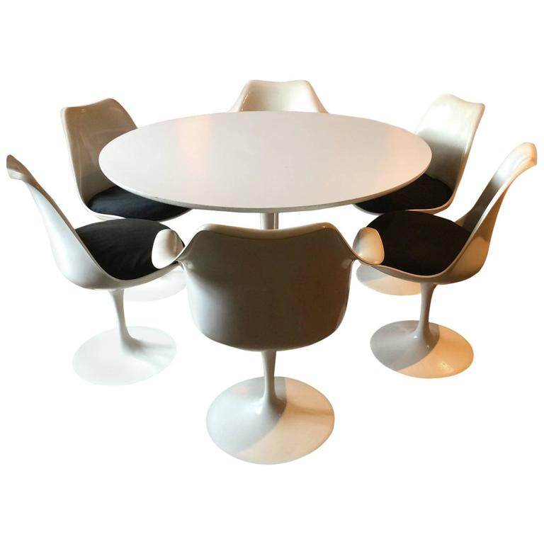 Vintage Hocker Sitzhocker Retro Tulpenfuß Brune Tulip Saarinen Ära 70er 1//3