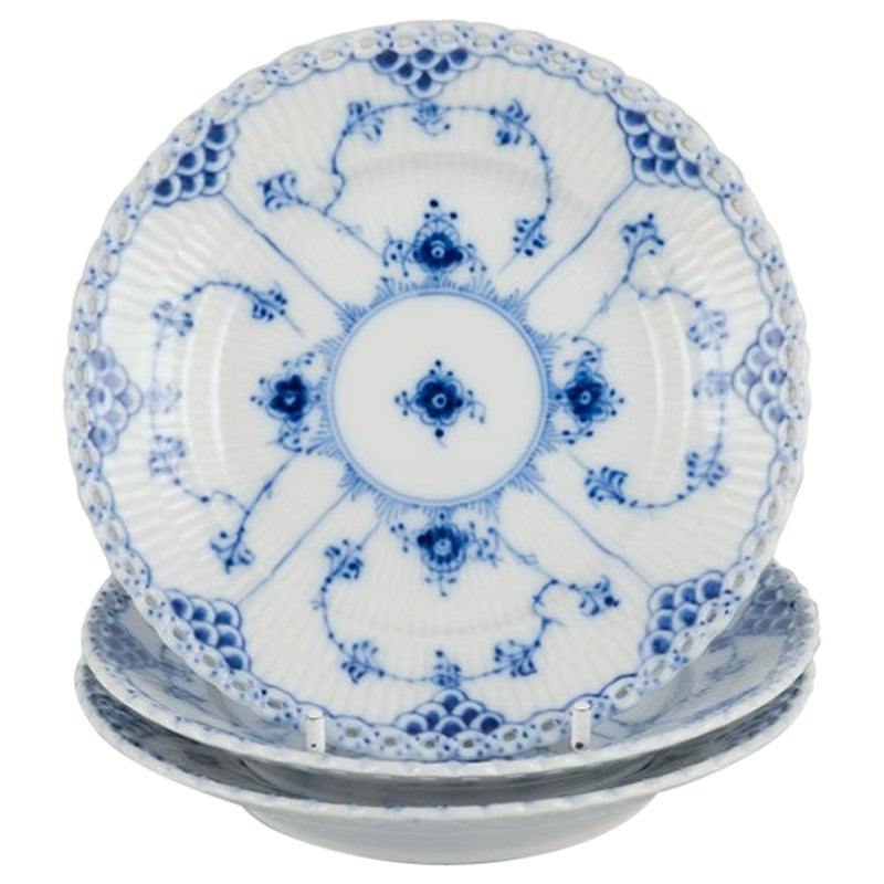 Royal Copenhagen Blue Fluted Full Lace, three plates in porcelain.