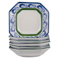 Herend, Hungría.  Juego de seis platos hondos de cerámica. Pintado a mano. Ca 1980