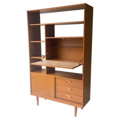 1960’s Mid-Century Modern room divider / wall unit by Schrieber